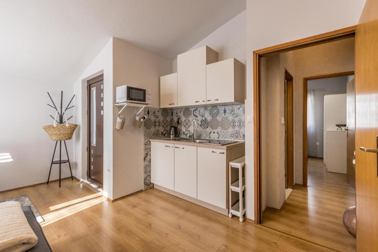 Apartment Lamaro Kaštela 外观 照片