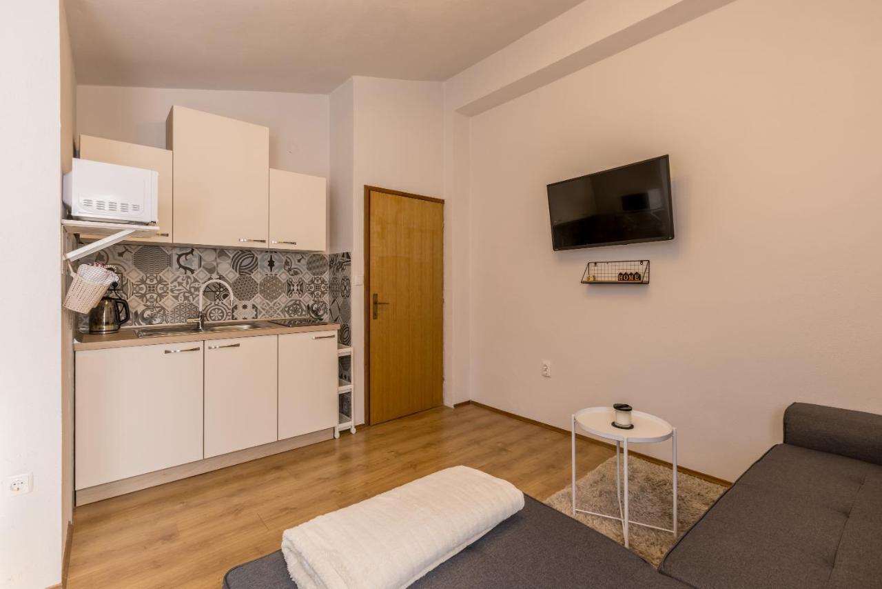 Apartment Lamaro Kaštela 外观 照片