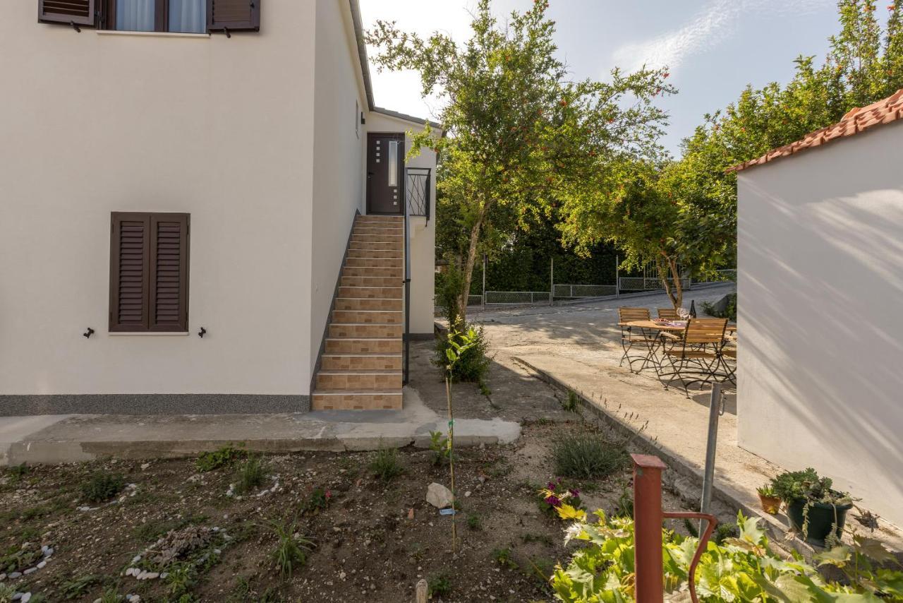 Apartment Lamaro Kaštela 外观 照片